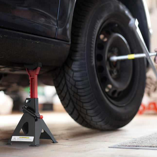 3 tonų reguliuojamo aukščio automobilių domkratų stovai, 2 vnt. rinkinys