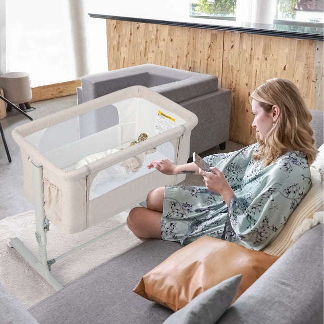 3 viename nešiojama kūdikio lovelė su reguliuojamu aukščiu ir tinkleliu