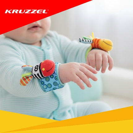 Kūdikių barškučių rinkinys, 4 dalių rankų juostos ir kojinės