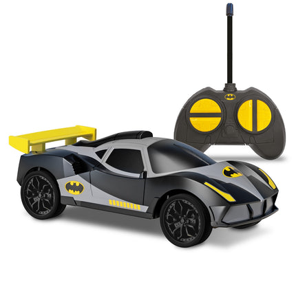 Betmeno radijo bangomis valdomas lenktyninis automobilis, mastelis 1:28