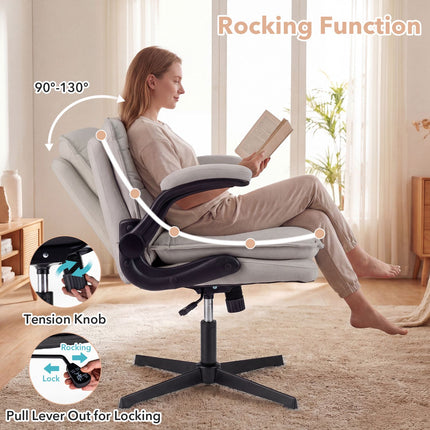 Ergonomiška smėlio spalvos biuro kėdė su atlenkiamais porankiais ir pasukama mechanizmu