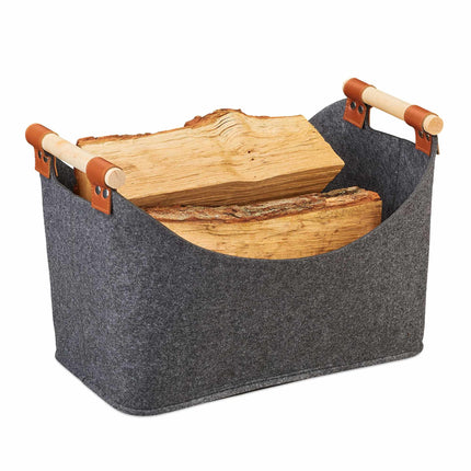 Felt bag with wooden handles
