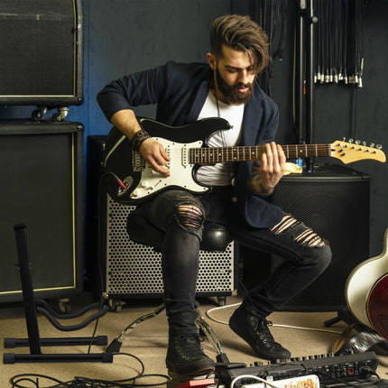 Sulankstomas gitaros stovas