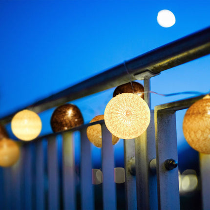 LED šviesos grandinėlė su 10 kamuoliukų