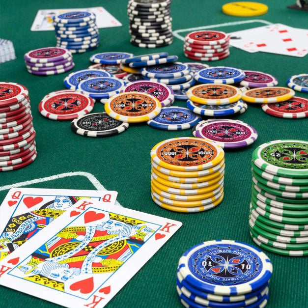 Pokerio žetonų rinkinys, 300 žetonų, aliuminio dėklas – Texas Hold'em