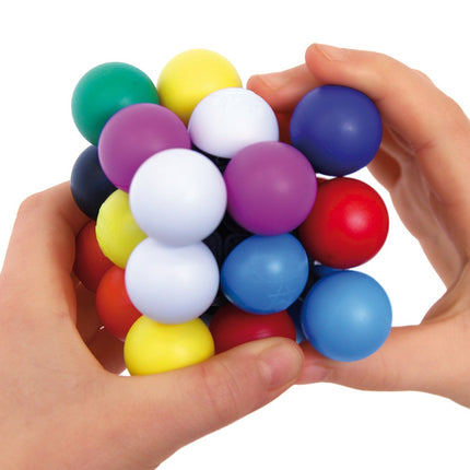 Naujausi žaislų loginio žaidimo „Molecube“