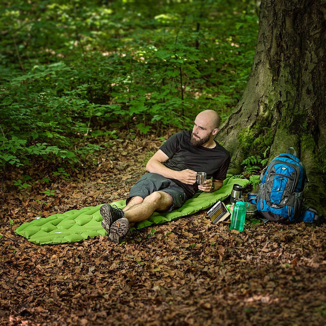 Turistinis kilimėlis, žalias - kompaktiškas, lengvas, patvarus