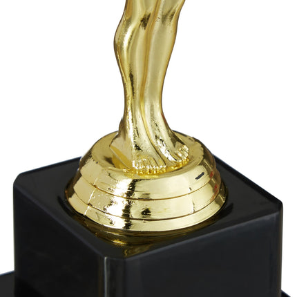 Trofėjų statulėlė