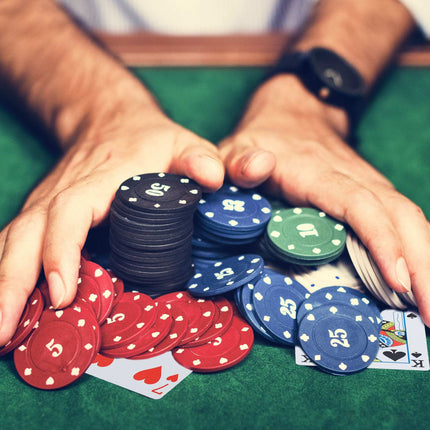 Vandeniui atsparios plastikinės pokerio kortelės